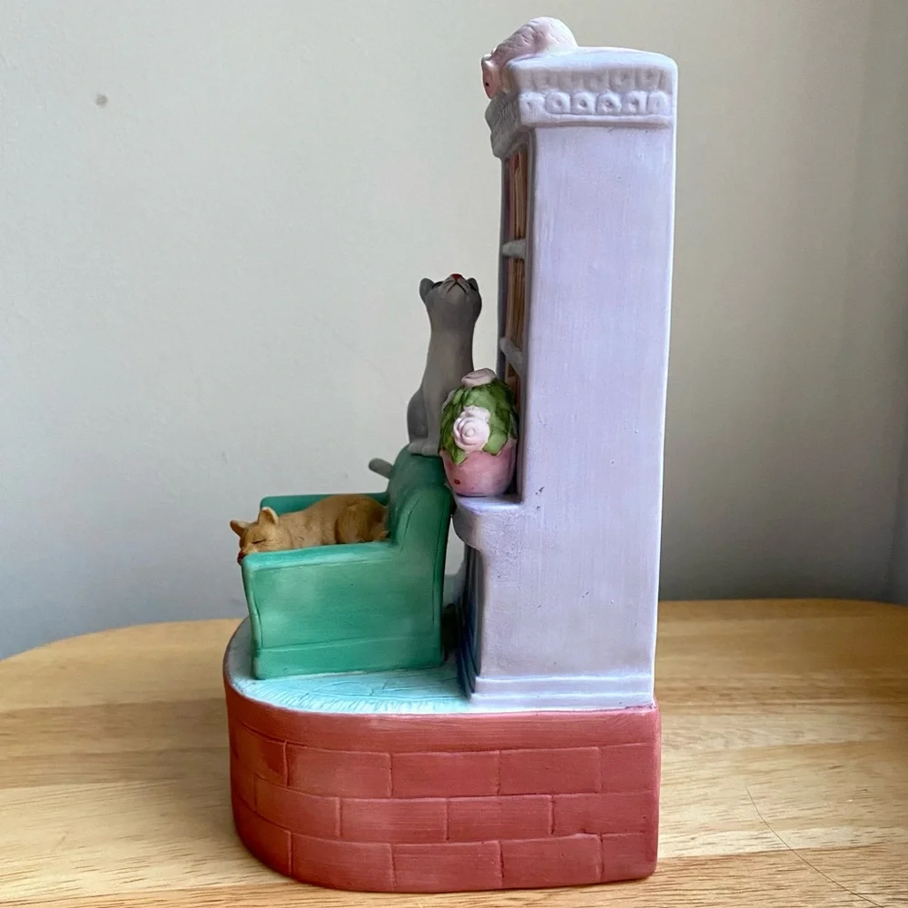 Seymour Mann Cat Music Box Porcelain Sculpture Song Memory 1987 WORKS Grannycore - Picture 10 of 11